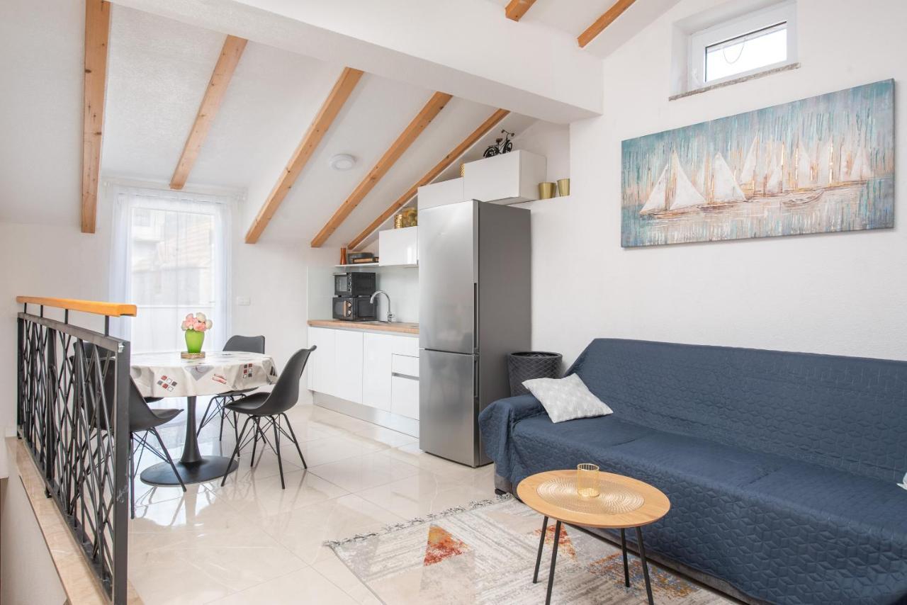Apartmani Mara Каштела Екстер'єр фото